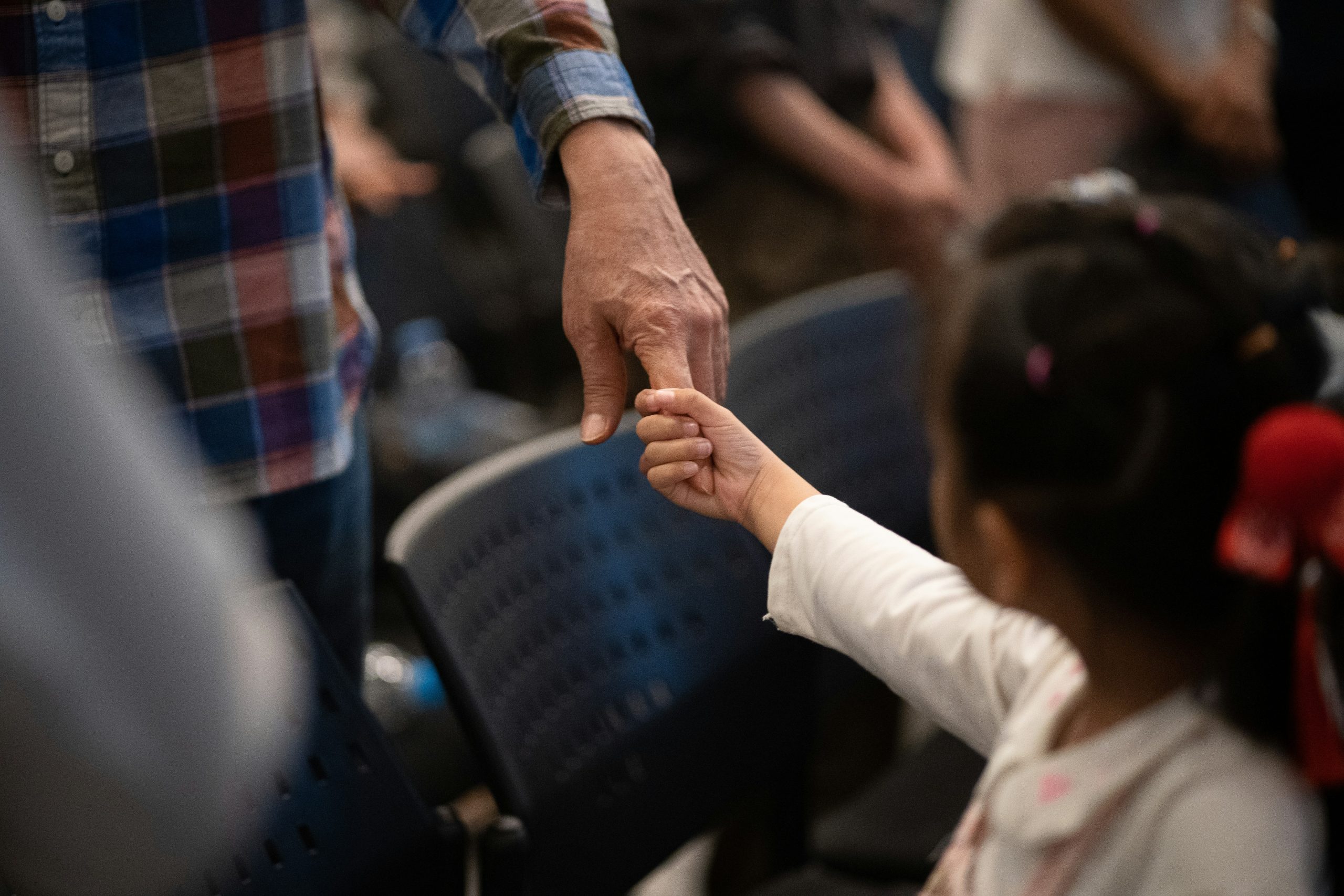 Escuela de Familias UCA en Colaboración (con Asociación Nuevo Futuro). Taller 1. “Infancia ...